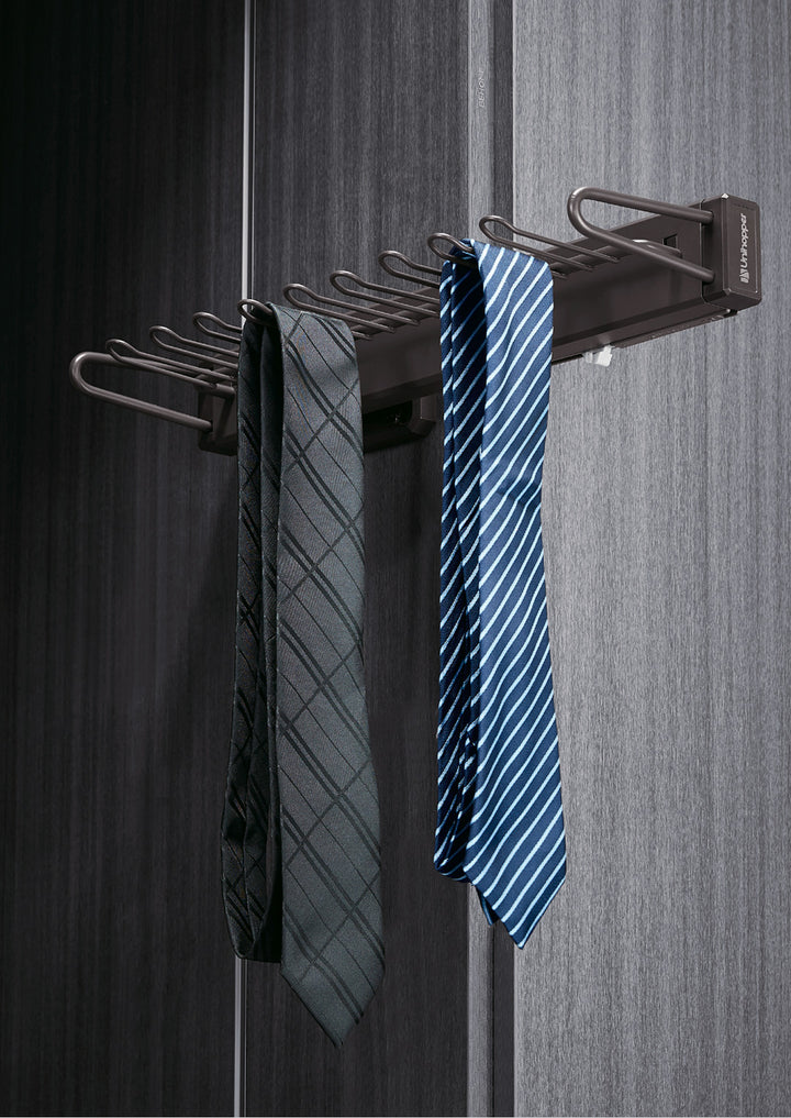 SOFT CLOSING SIDE MOUNTED TIE RACK