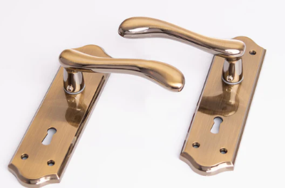 Sonnato Bari Lever on Plate Handles
