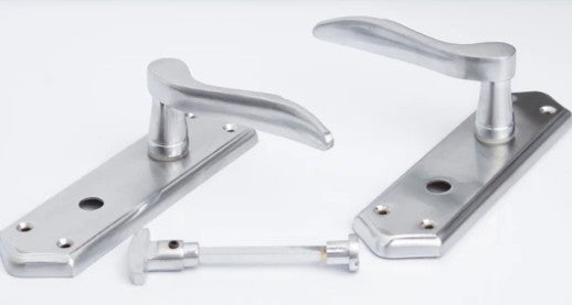SONNATO TORINO SATIN CHROME LEVER ON LOCK PLATE - WC HANDLES