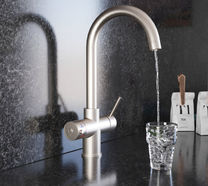 QUANTUM 4-IN-1 INSTANT HOT WATER TAP