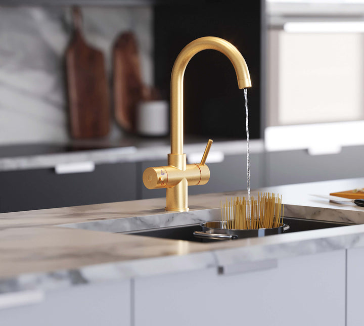 QUANTUM 4-IN-1 INSTANT HOT WATER TAP