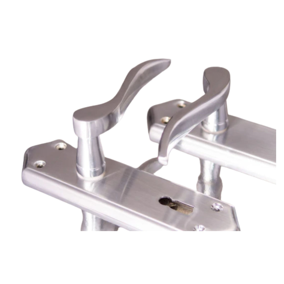 SONNATO TORINO LEVER ON LOCK PLATE HANDLE