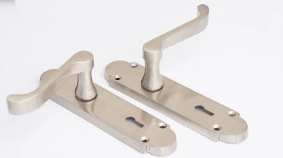 SONNATO NOVA LEVER ON PLATE HANDLES