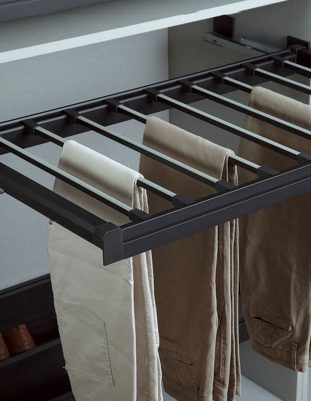 SOFT CLOSE SIMPLE TROUSER RACK 600 WS4122S