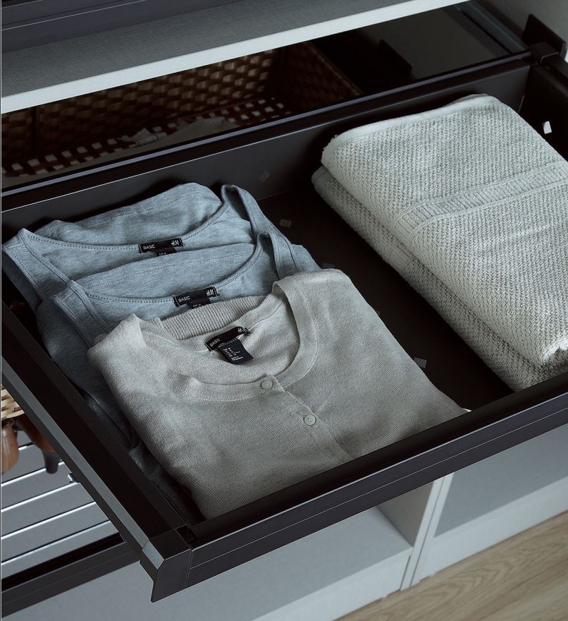 WARDROBE STORAGE BASKET 800MM